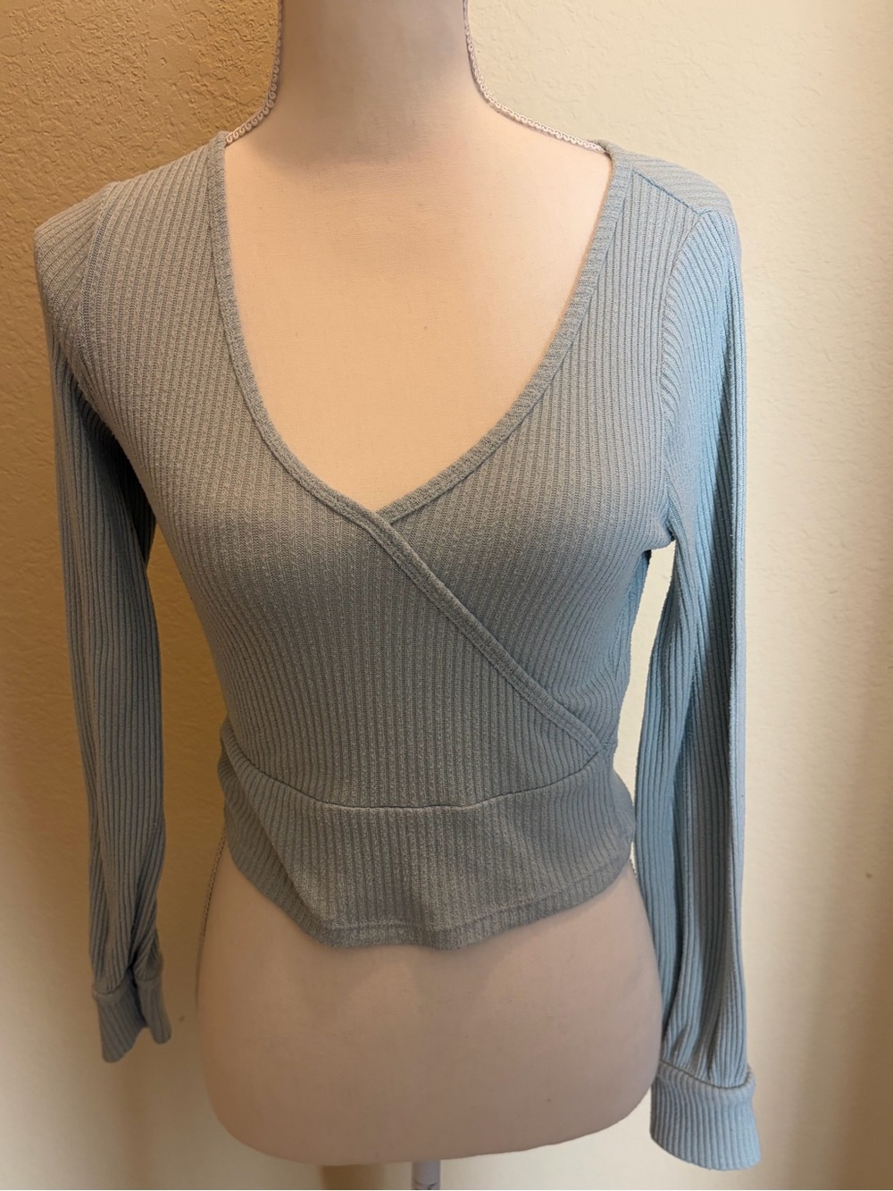 Hollister Sage Green Ribbed Wrap-Front Long Sleeve Top Size M